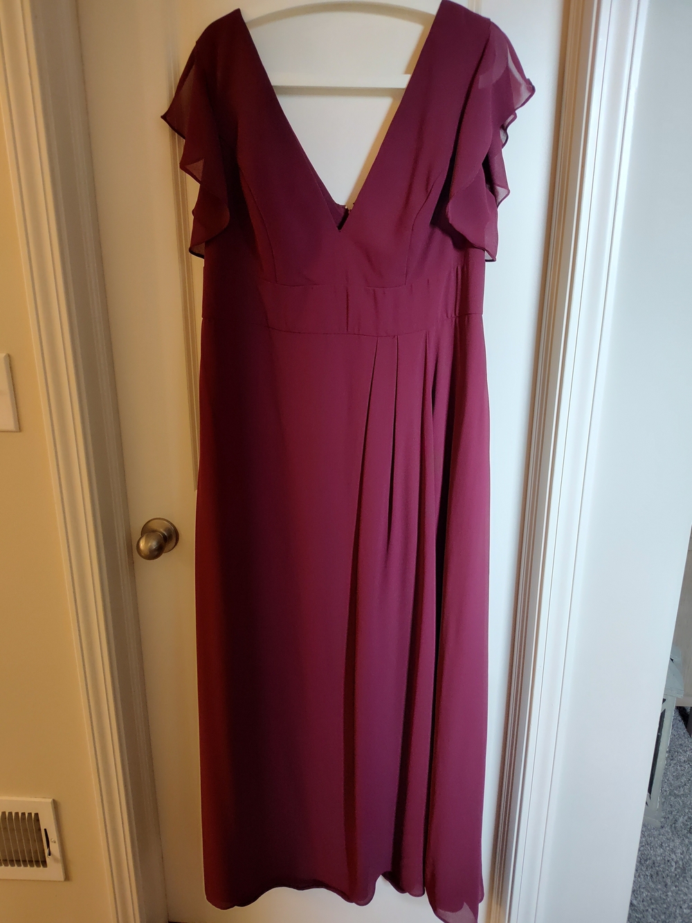 Elegant V-Neck Ruffle Sleeve Women's Dress in Wine